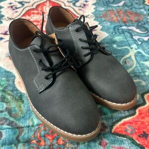 Boys size 3 Nordstrom rack dress shoes navy NEW